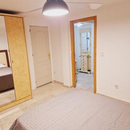 Magnifico Chalet Adosado En Torrevieja, Alicante. Kültér fotó