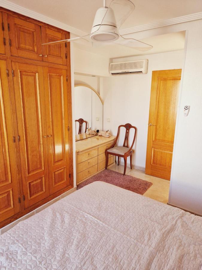 Magnifico Chalet Adosado En Torrevieja, Alicante. Kültér fotó