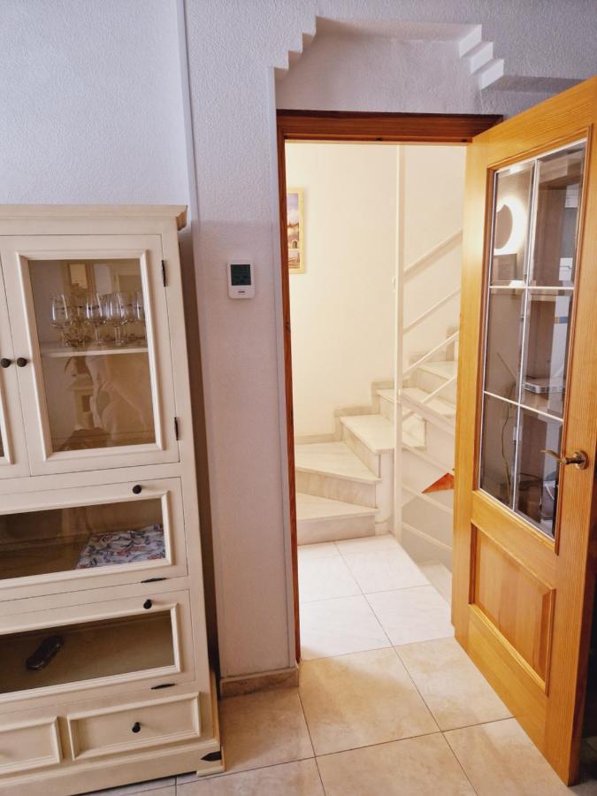 Magnifico Chalet Adosado En Torrevieja, Alicante. Kültér fotó