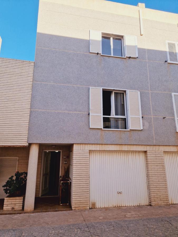 Magnifico Chalet Adosado En Torrevieja, Alicante. Kültér fotó